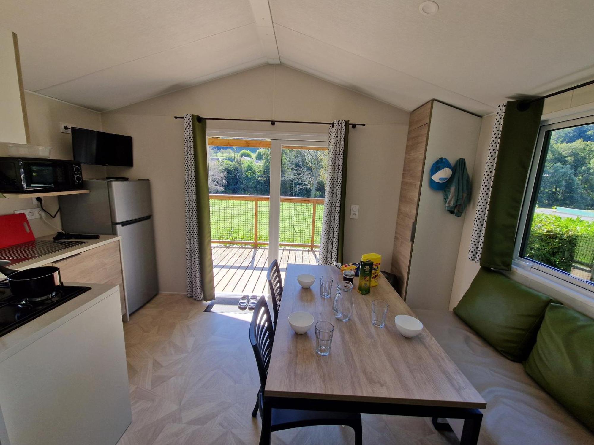 Camping Paradis Marmotel Saint-Geniez-d'Olt Phòng bức ảnh